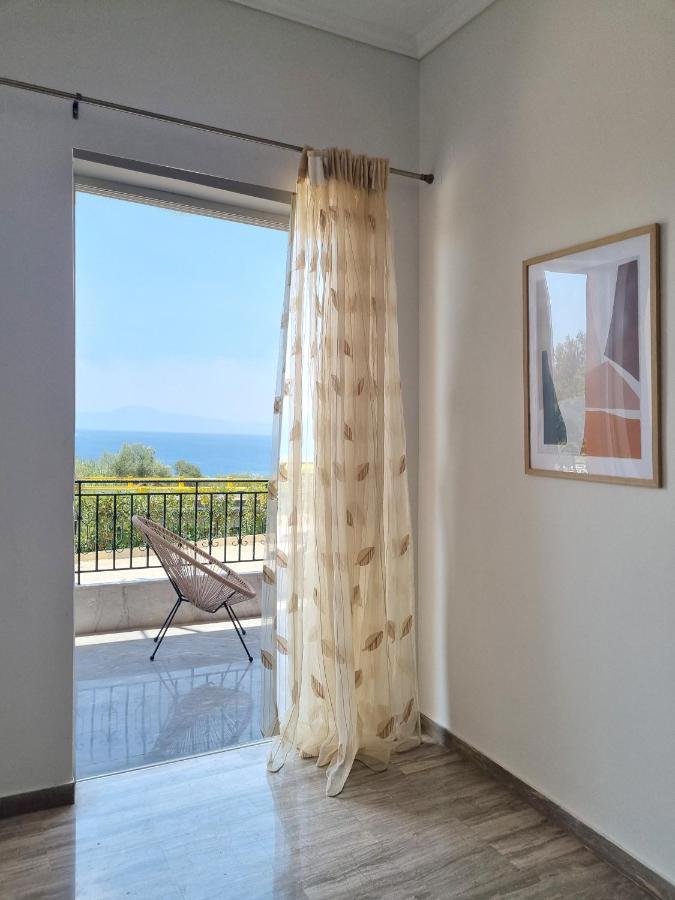 Almyros Aktis Seaview Apartment Kalamata Exteriör bild