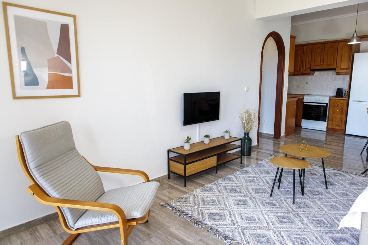 Almyros Aktis Seaview Apartment Kalamata Exteriör bild