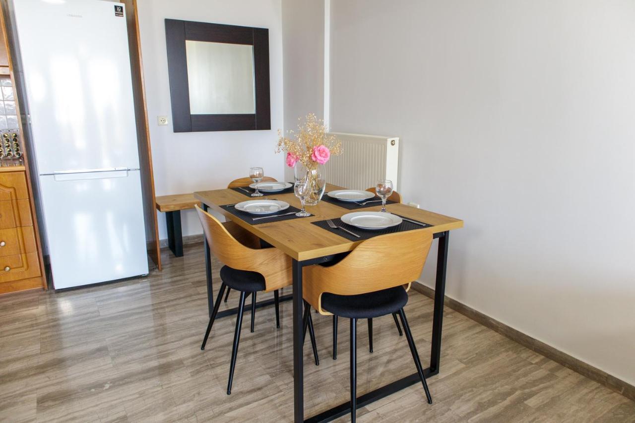 Almyros Aktis Seaview Apartment Kalamata Exteriör bild